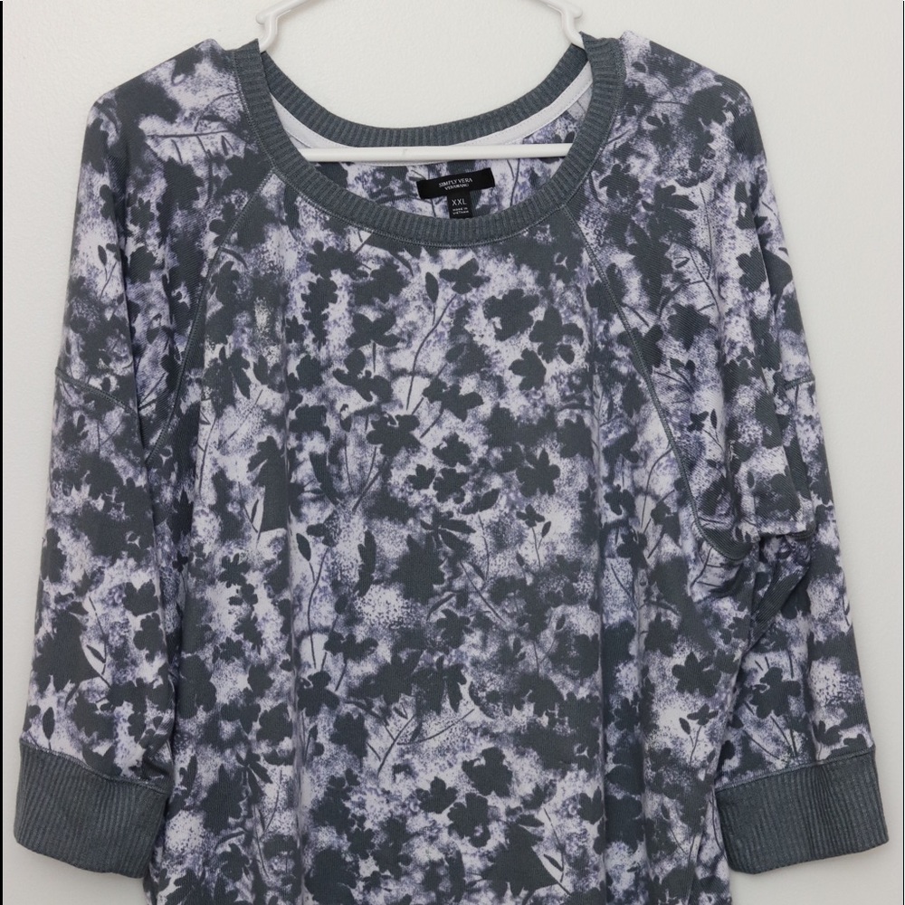 NWT Vera Wang Top and Bottom Lounge Set